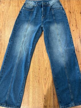 SHEIN Women’s Mid-Blue Straight Jeans